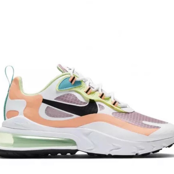 270 reacts all black